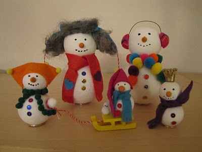 familia muñecos nieve